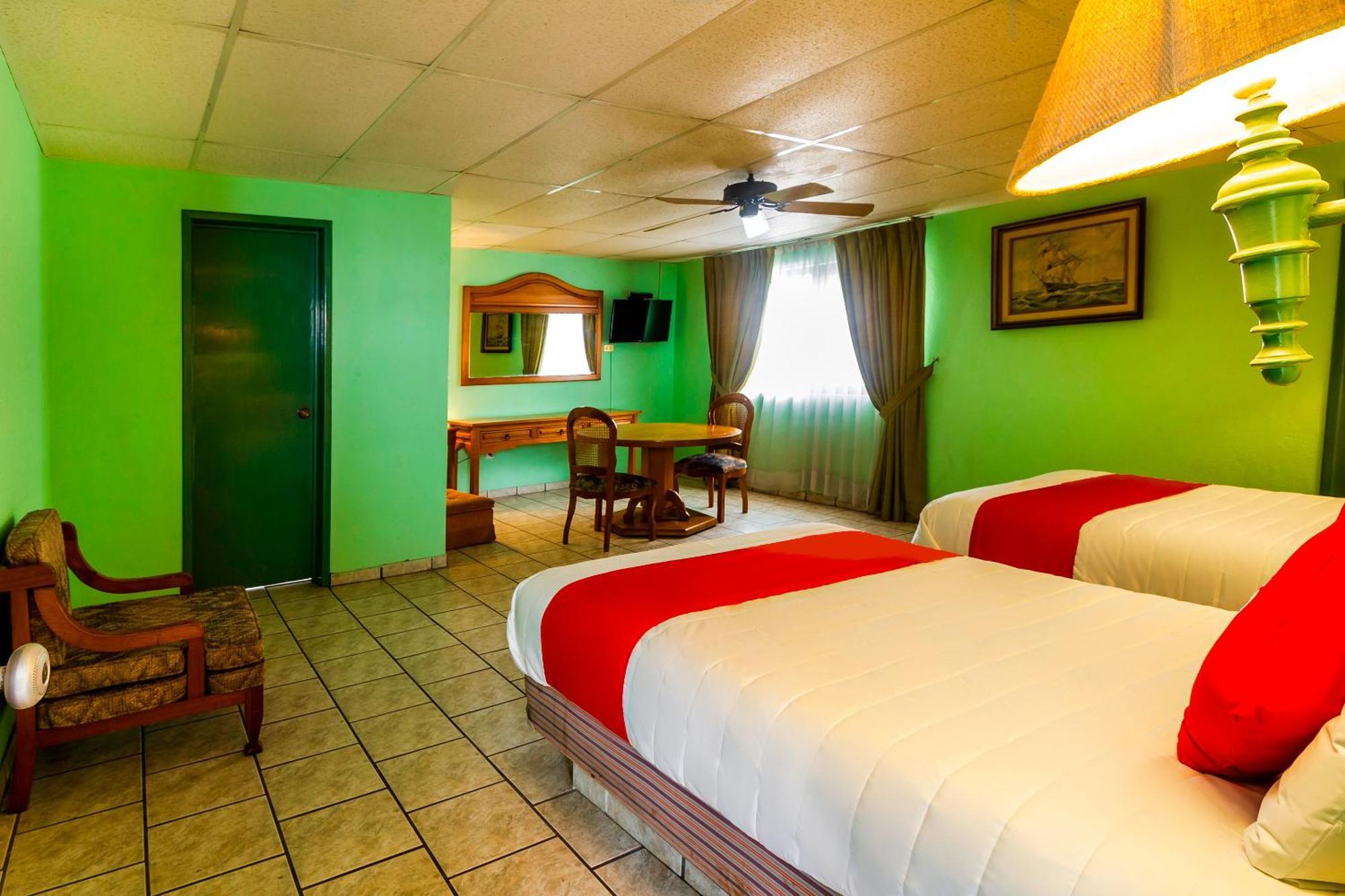Hotel Canada, Guadalajara Zewnętrze zdjęcie